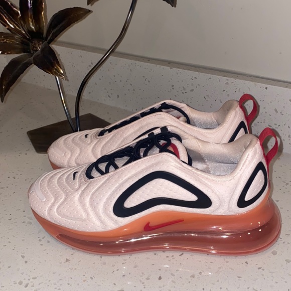 Nike Shoes - Nike 720 JUST LIKE NEW💜💜